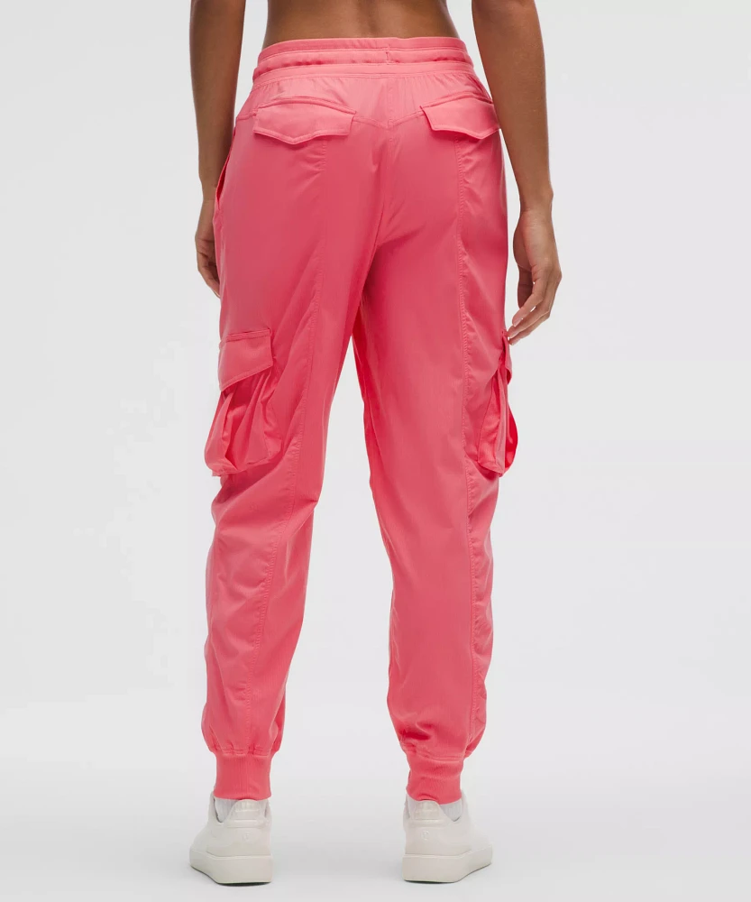 Dance Studio Relaxed-Fit Mid-Rise Cargo Jogger | Women's Joggers