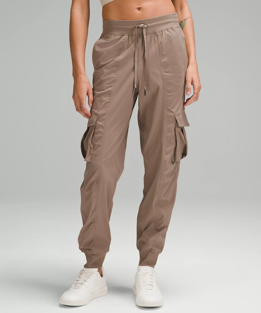 Dance Studio Relaxed-Fit Mid-Rise Cargo Jogger | Women's Joggers