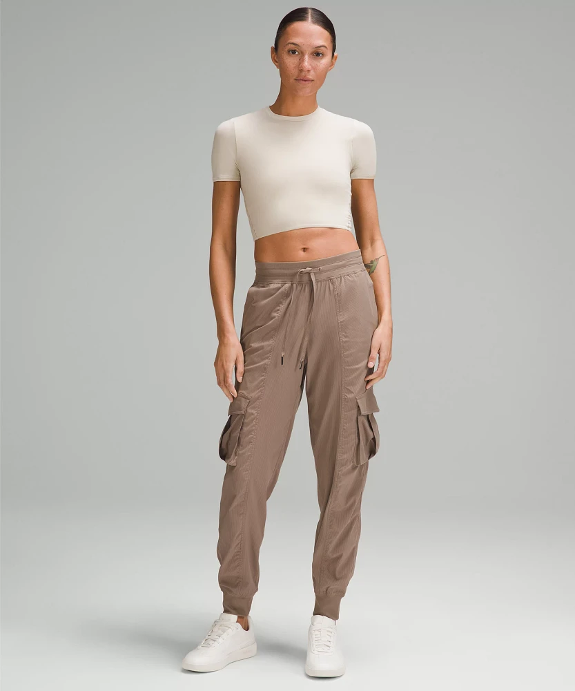 Dance Studio Relaxed-Fit Mid-Rise Cargo Jogger | Women's Joggers