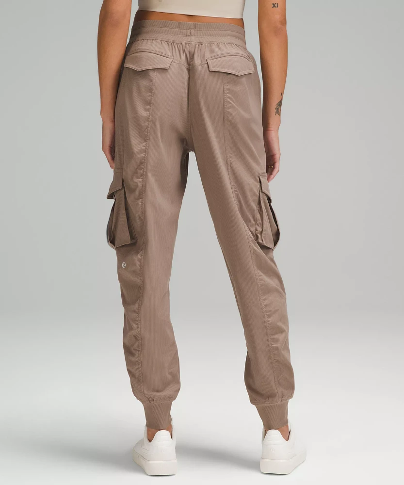 Dance Studio Relaxed-Fit Mid-Rise Cargo Jogger | Women's Joggers