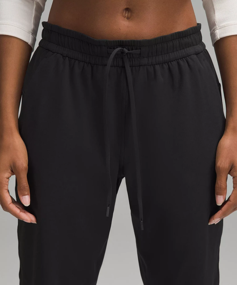 Soft Jersey Classic-Fit Mid-Rise Jogger | Women's Joggers