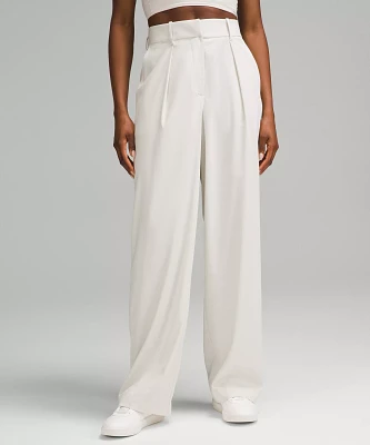 Pleat-Front High-Rise Trouser *Regular | Women's Trousers