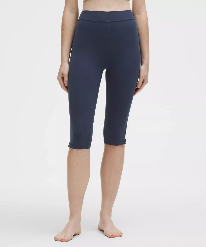 Groove High-Rise Notched-Hem Crop 15" | Women's Capris