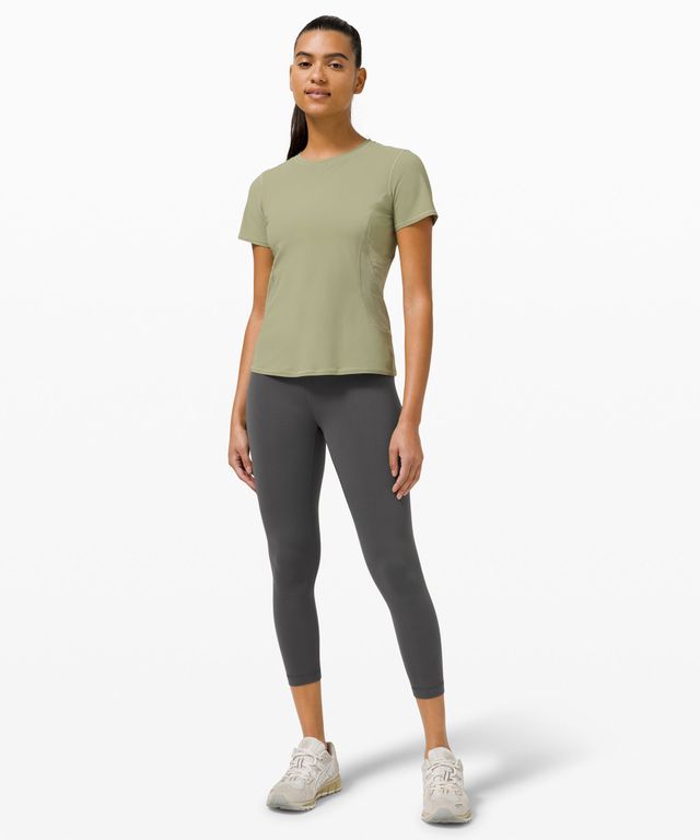 Lululemon athletica Logo Waistband Everlux Training Crop 15, Women's  Capris