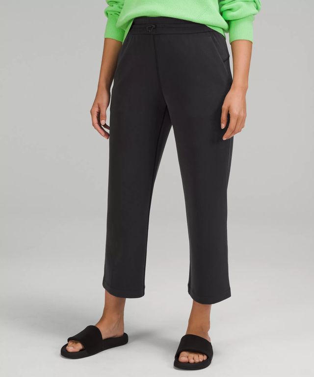 lululemon athletica Warpstreme Multi-pocket Mid-rise Golf Pants 28