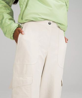 Light Utilitech Cargo Pocket High-Rise Cropped Pants | Women's Capris