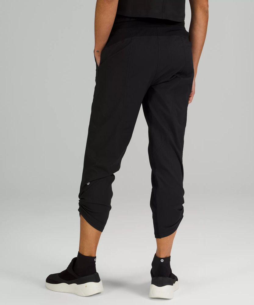 Dance Studio Mid-Rise Cropped Pant | Women's Capris