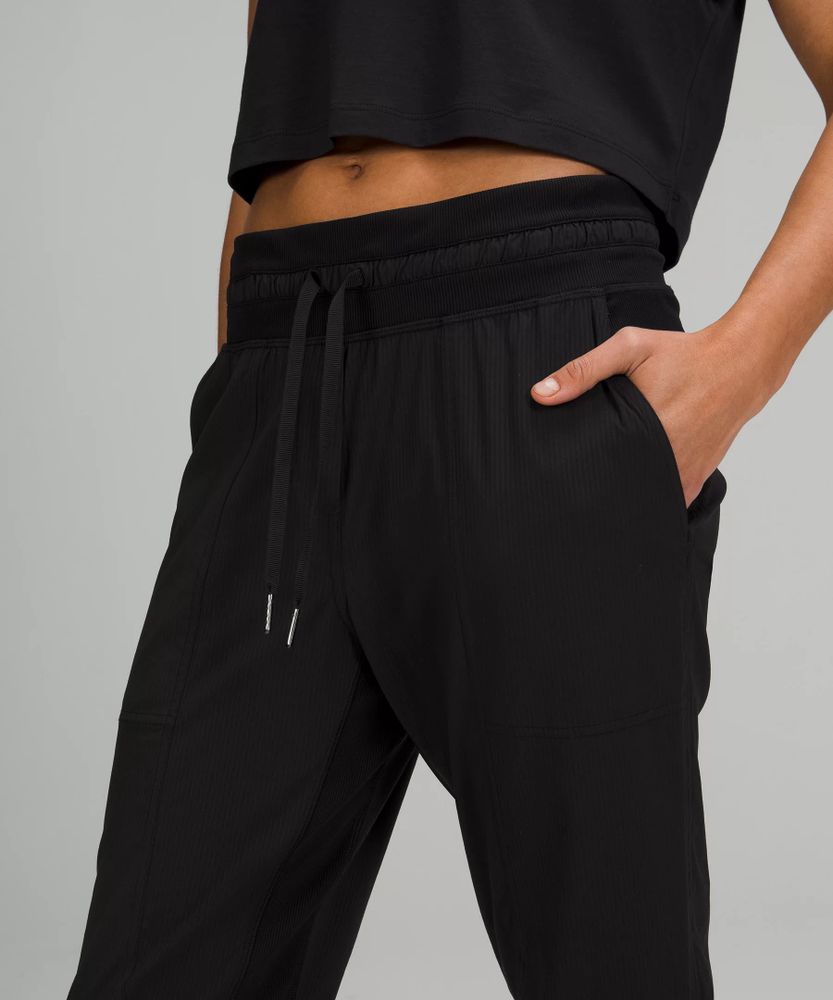 Dance Studio Mid-Rise Cropped Pant | Women's Capris