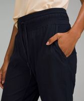 Dance Studio Mid-Rise Cropped Pant | Women's Capris