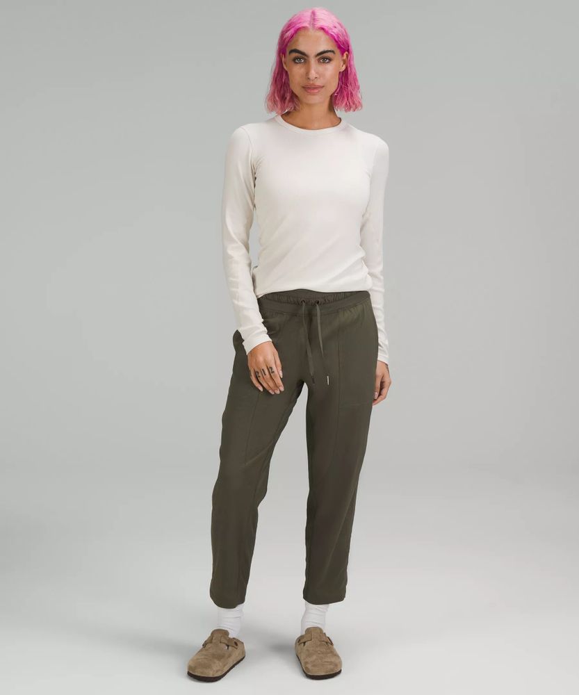 Dance Studio Mid-Rise Cropped Pant | Women's Capris