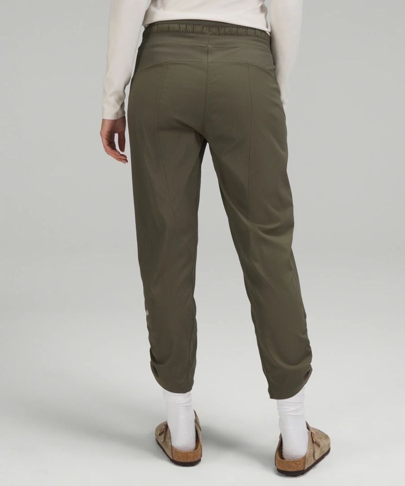 Dance Studio Mid-Rise Cropped Pant | Women's Capris