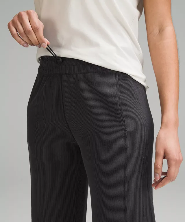 Lululemon athletica Ribbed Softstreme Mid-Rise Pant 32.5