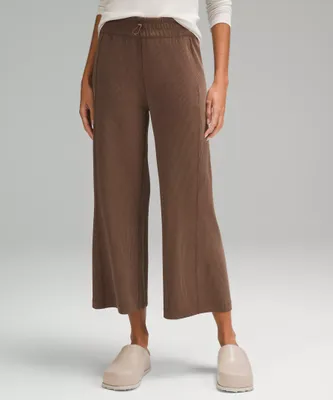Ribbed Softstreme Mid-Rise Wide-Leg Cropped Pant 25" | Women's Capris