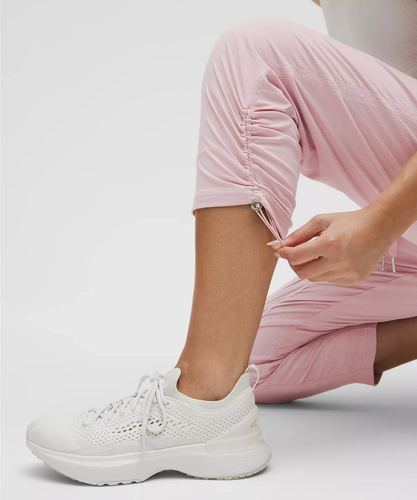 Dance Studio Mid-Rise Cropped Pant | Women's Capris