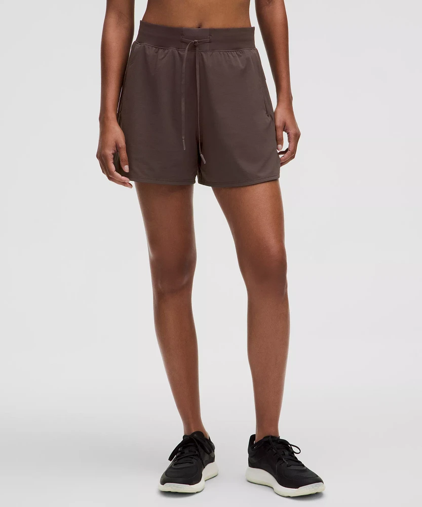 License to Train High-Rise Short 4" | Women's Shorts