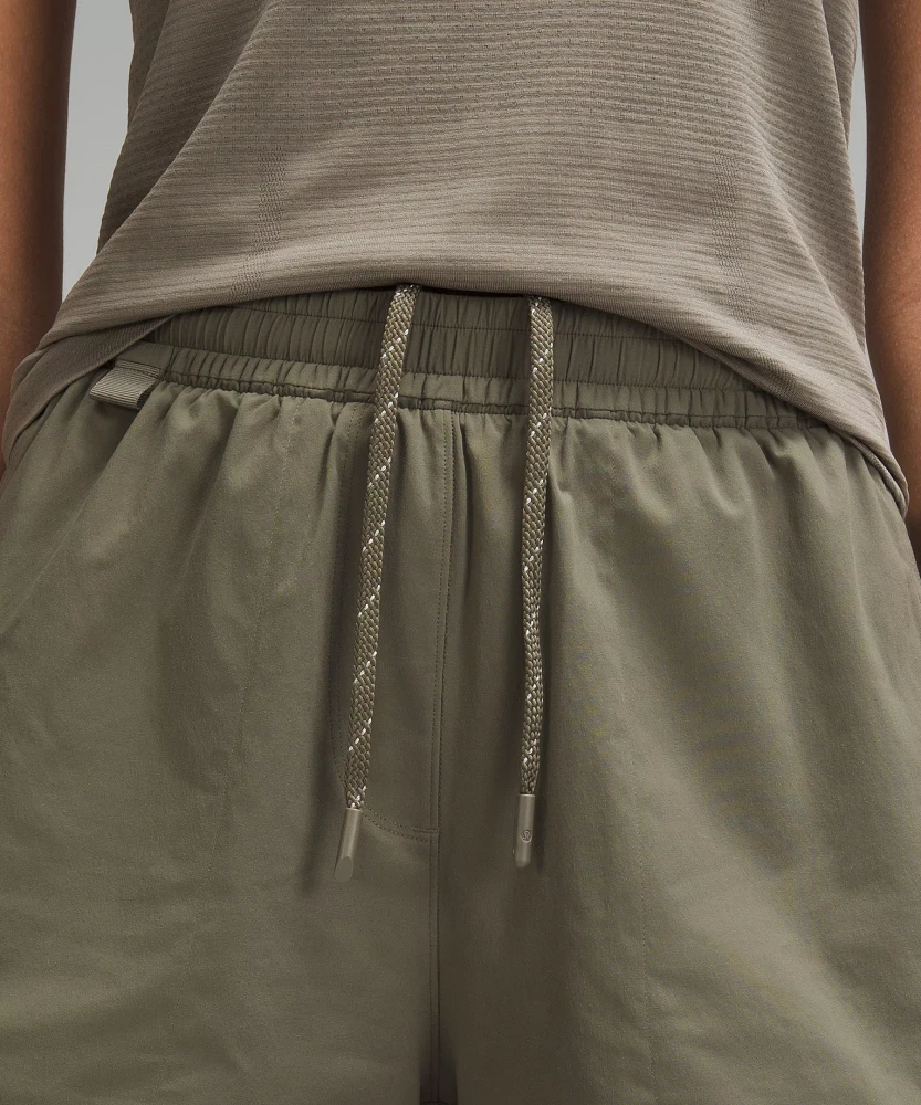 Lightweight High-Rise Hiking Short 4" | Women's Shorts