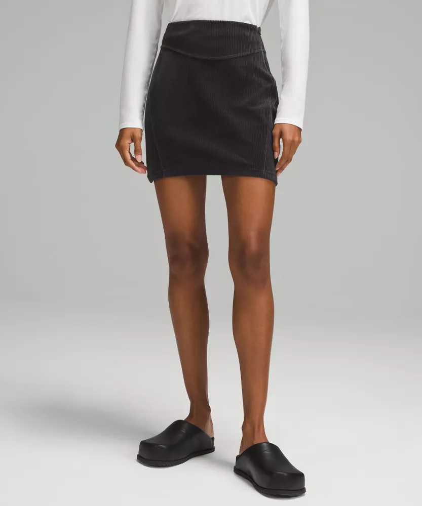 Lululemon athletica Scuba Mid-Rise Mini Skirt *Velvet Cord