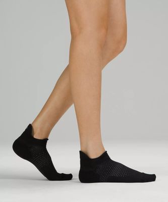MacroPillow Tab Running Sock *Medium Cushioning | Women's Socks
