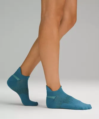 Women's MacroPillow Tab Running Sock *Medium Cushioning | Socks