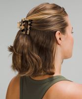 Medium Claw Hair Clip | Women's Accessories