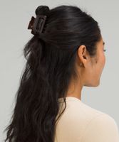 Medium Claw Hair Clip | Women's Accessories