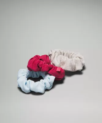 Uplifting Scrunchies Textured *3 Pack | Women's Accessories