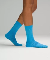 Women's Power Stride Crew Socks *Reflective |