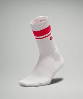 Women's Daily Stride Ribbed Comfort Crew Socks *Stripe |