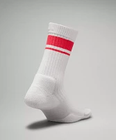 Women's Daily Stride Ribbed Comfort Crew Socks *Stripe |