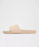 Women's Restfeel Slide *Graphic | Sandals