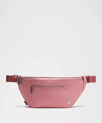 City Essentials Belt Bag 3L | Women's Sweaters