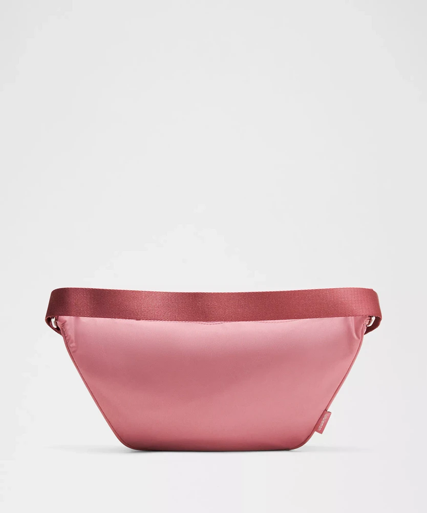 City Essentials Belt Bag 3L | Women's Sweaters