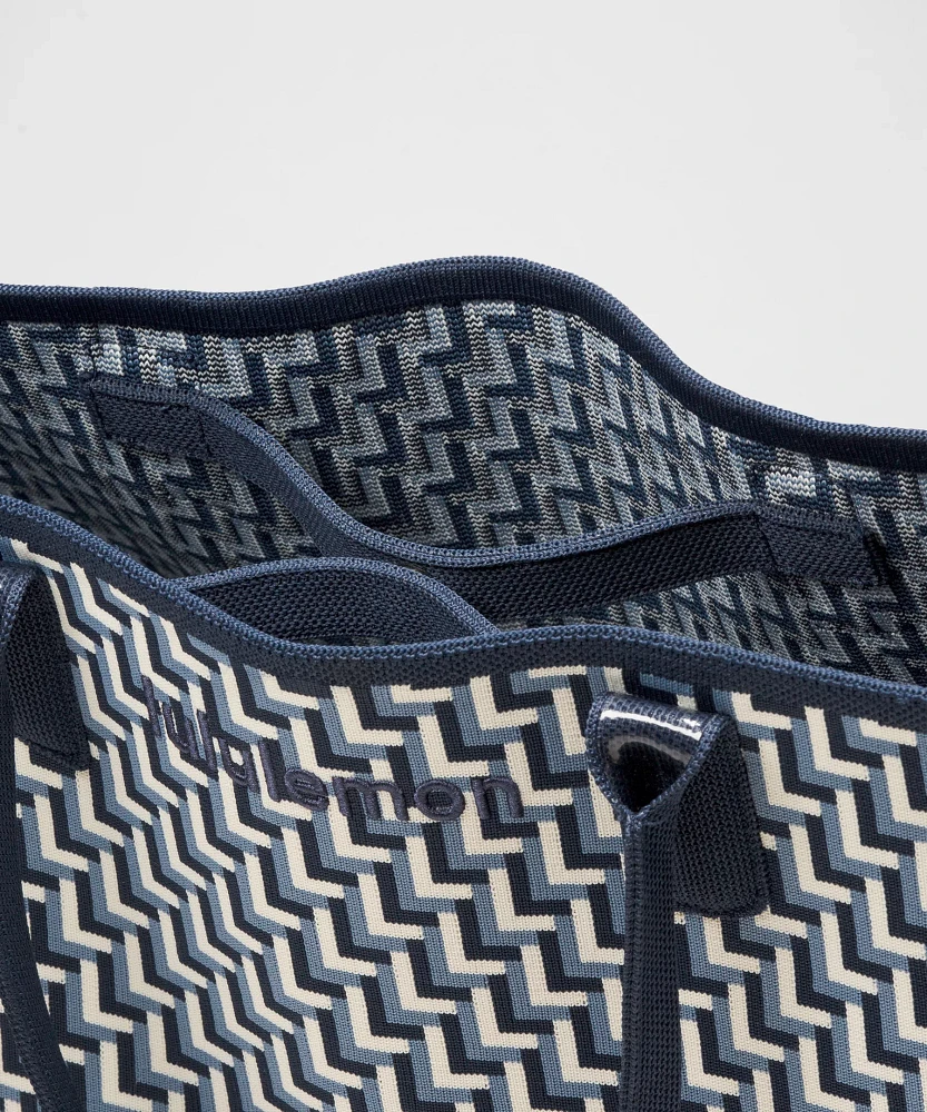 Classic Knit Tote Bag 18L | Women's Bags,Purses,Wallets