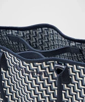 Classic Knit Tote Bag 18L | Women's Bags,Purses,Wallets