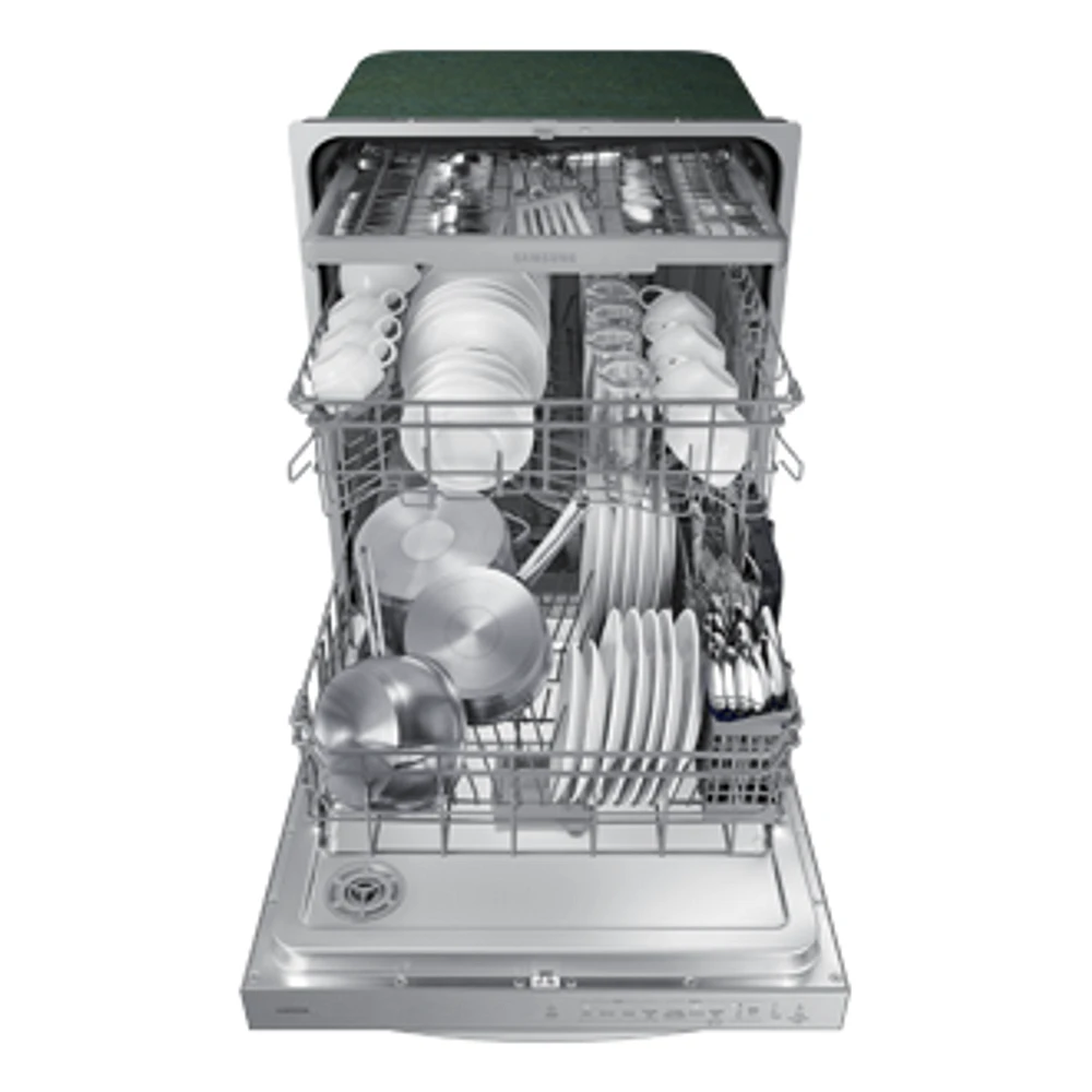 51 dBA Fingerprint-resistant Dishwasher with 3rd Rack | Samsung Canada