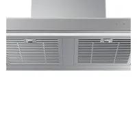 30” Bespoke 6 Series Chimney Hood with SmartThings | Samsung Canada