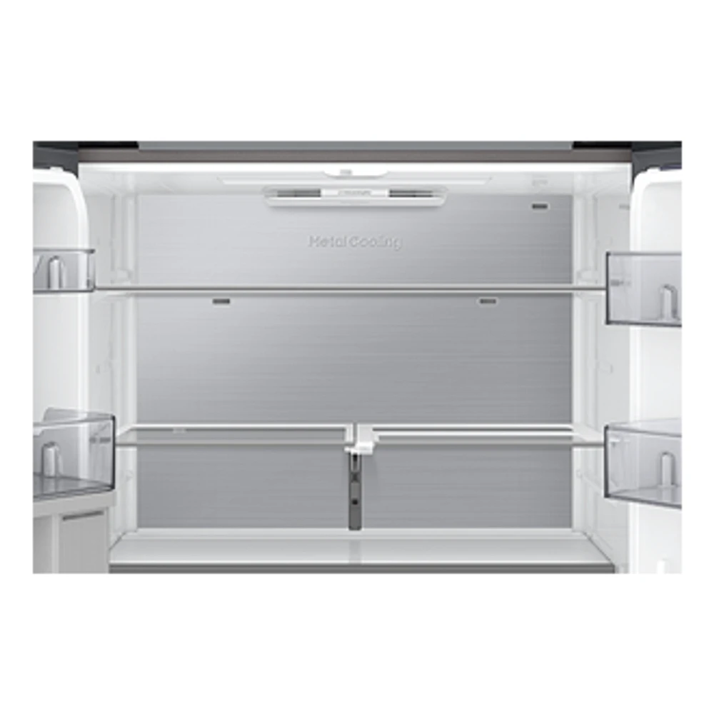 36" 23 cu.ft. Bespoke Counter Depth 4-Door Flex Fridge with Beverage Center | Samsung Canada