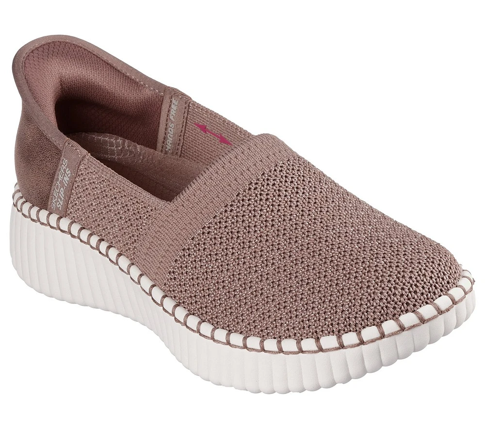 Skechers Slip-ins: Wilshire Blvd - Journey To