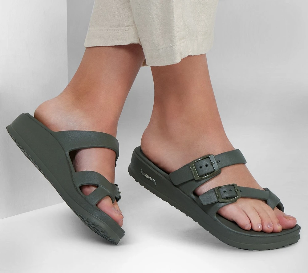 Foamies: Arch Fit Cali Breeze