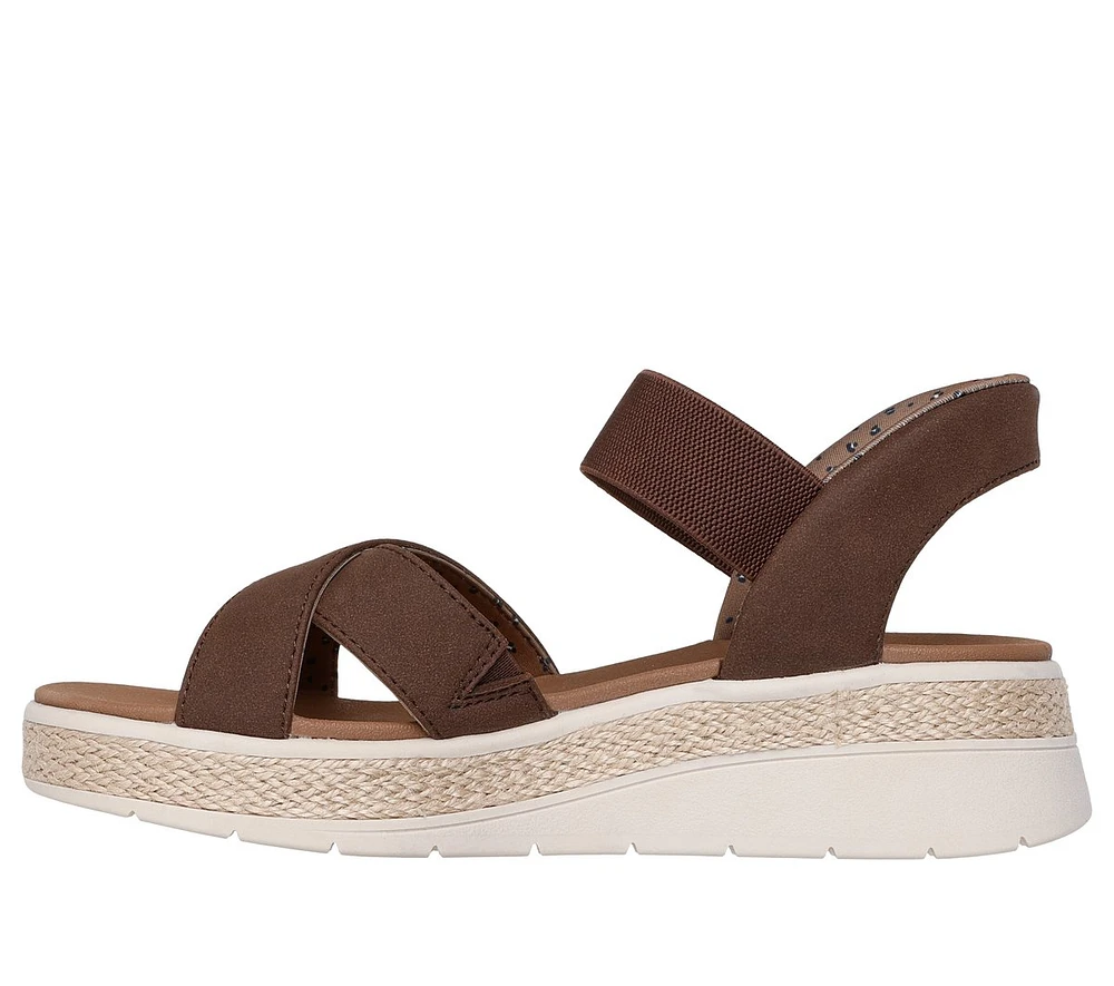 Skechers Slip-ins: BOBS Sun Ray - Move Over