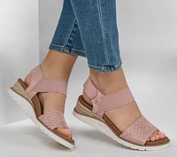 Martha Stewart: BOBS Arch Fit Beach Kiss - Beyond Chic