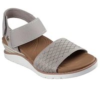 Martha Stewart: BOBS Arch Fit Beach Kiss - Beyond Chic
