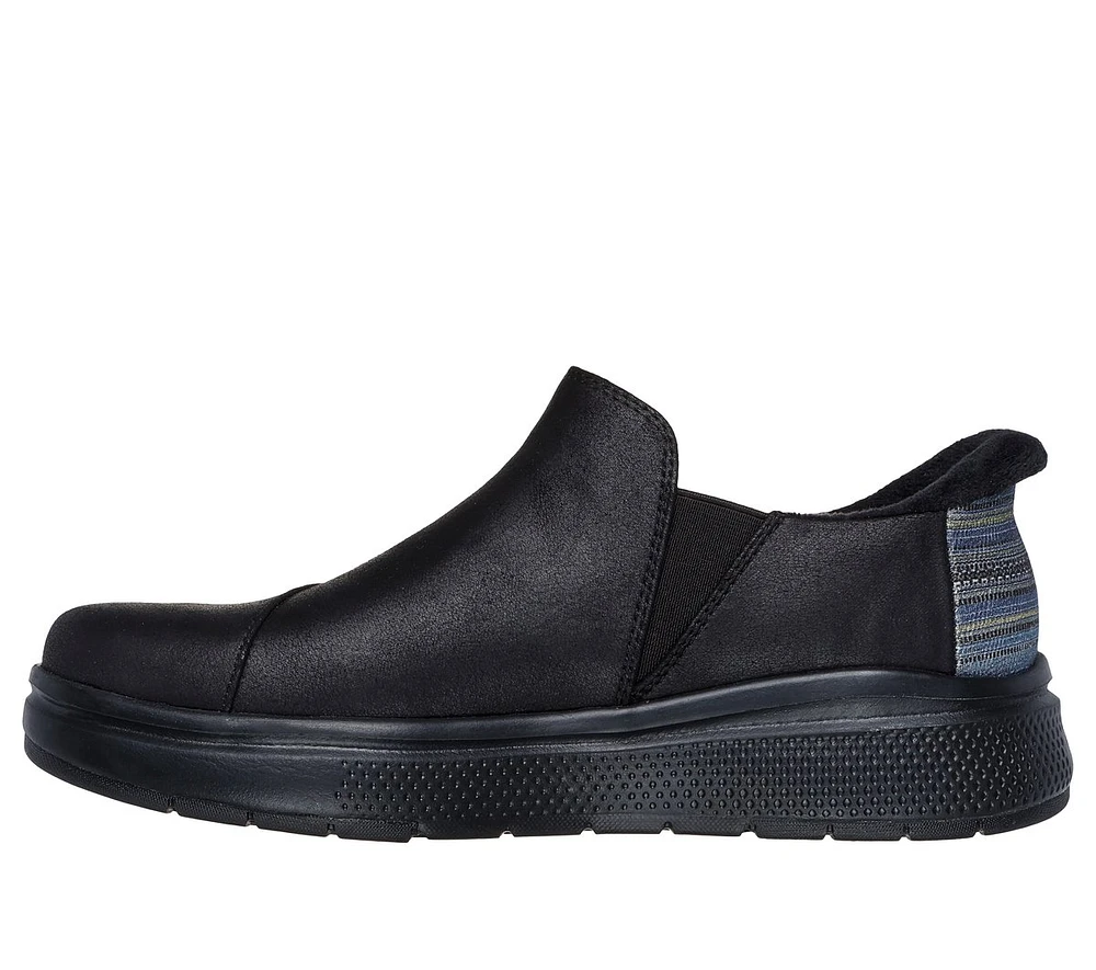 Skechers Slip-ins: BOBS Skip Cute Wave