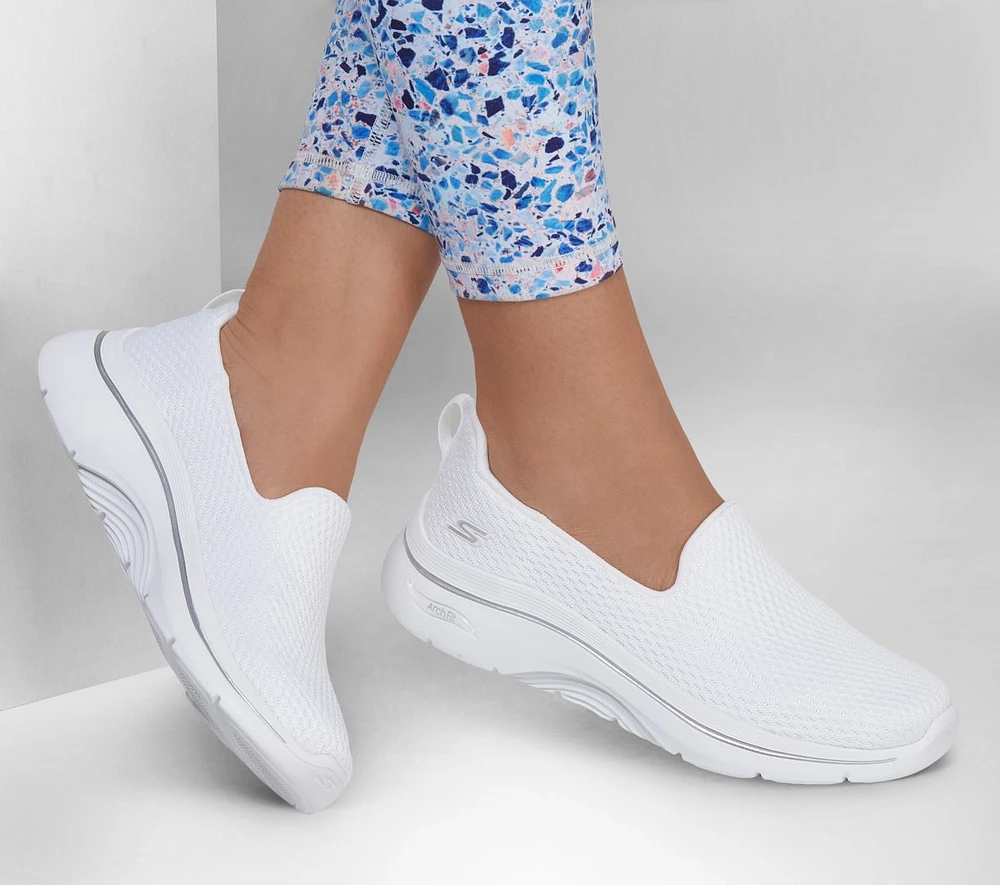 GO WALK Arch Fit 2.0