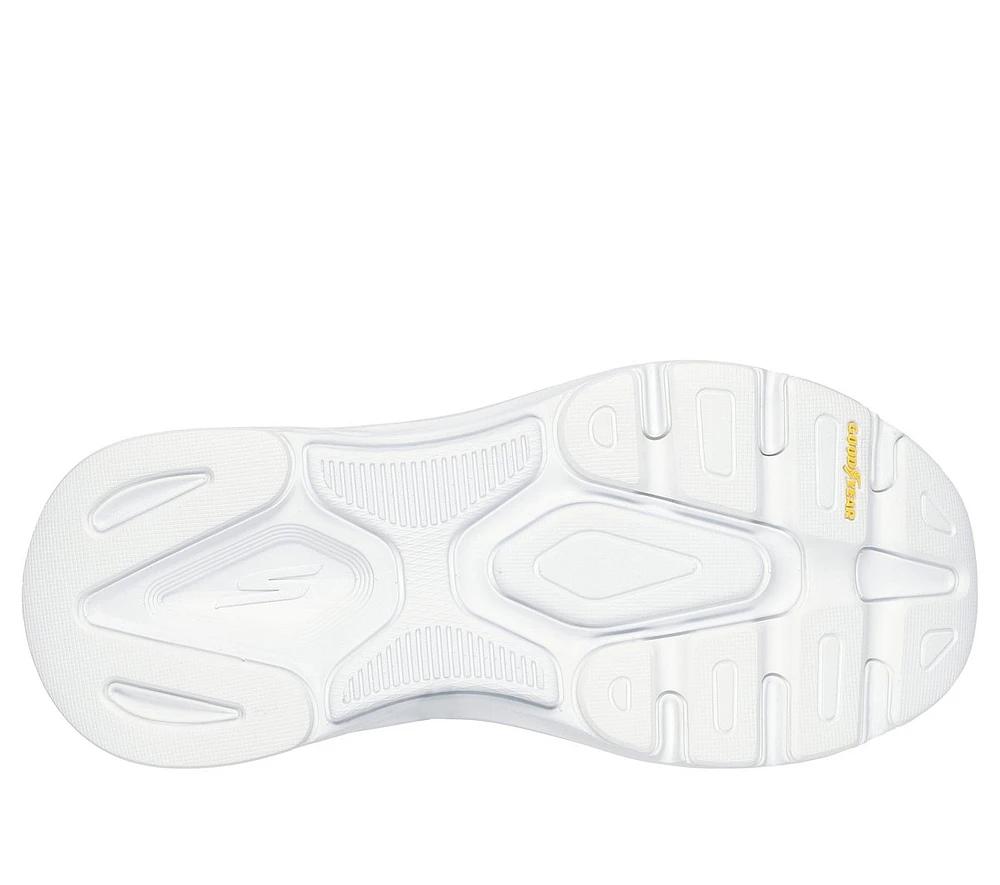 Skechers Slip-ins: Max Cushioning Arch Fit