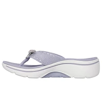 Martha Stewart: GO WALK Arch Fit 2.0 Sandal - Glimmer