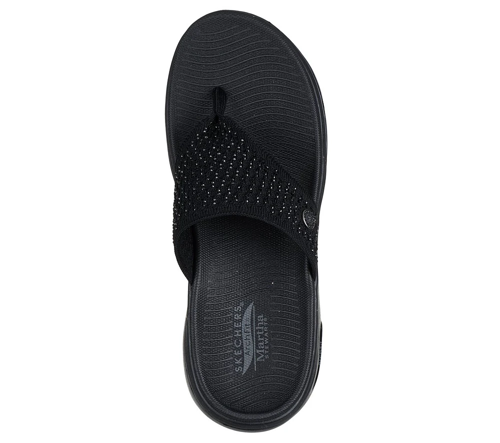 Martha Stewart: GO WALK Arch Fit 2.0 - Illuminating