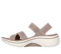 Martha Stewart: GO WALK Arch Fit 2.0 Sandal - Sparkling