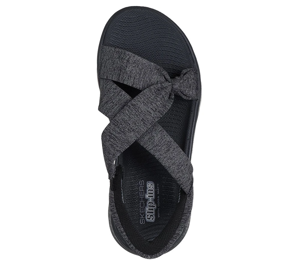 Skechers Slip-ins: GO WALK Flex Sandal - Peyton