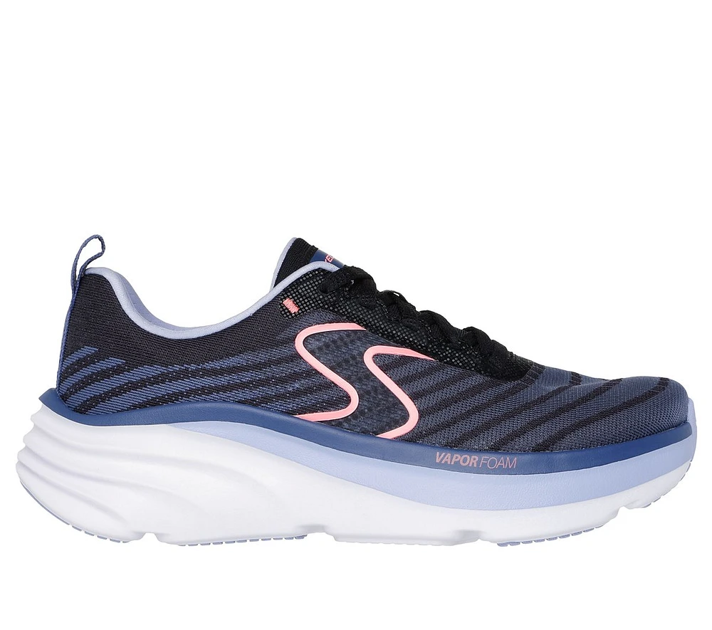 Relaxed Fit: D'Lux Vapor